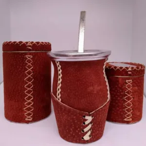 Set de Mate Carpincho Auténtico - Mate - Bombilla - Latas