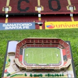 Colón - Estadio C a COLÓN a Escala