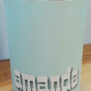 Amanda - Lata Yerbera Celeste Pastel