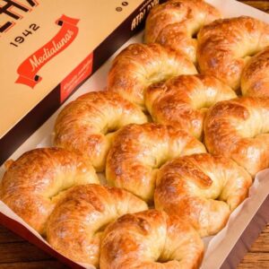 Docena de medialunas de manteca "ATALAYA" las mejores de la Ruta 2